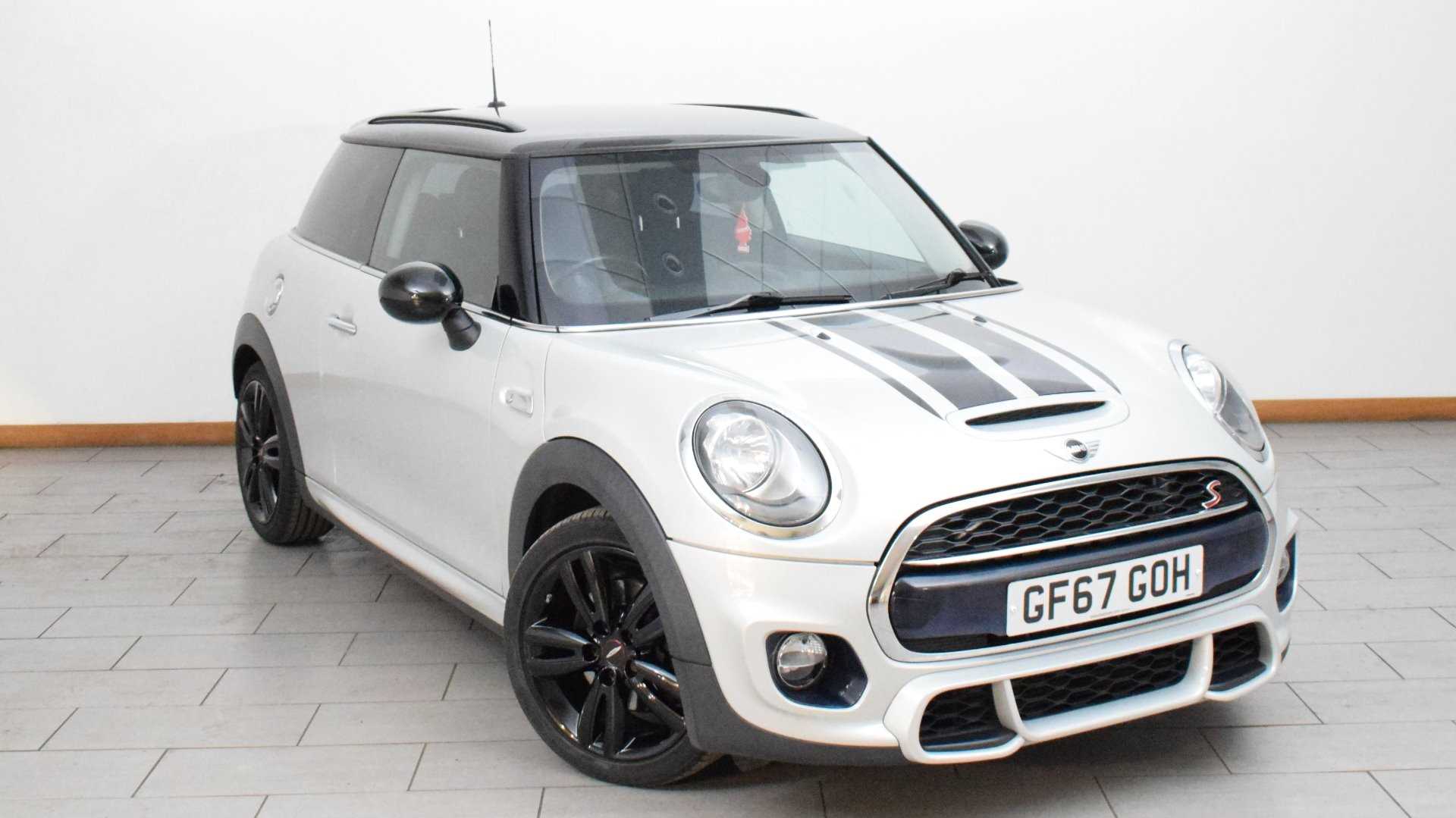 Main listing image - MINI Hatchback