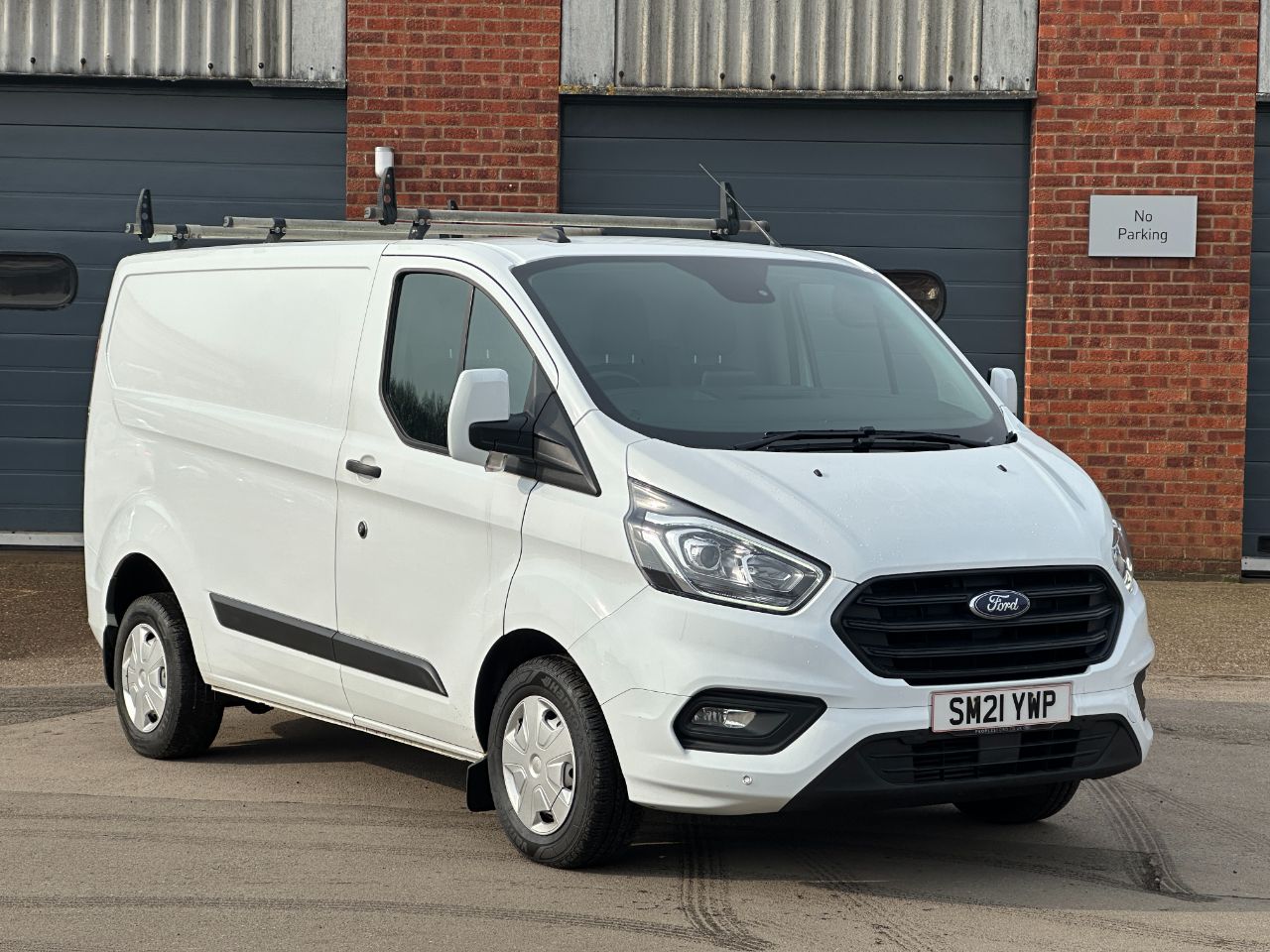 Main listing image - Ford Transit Custom