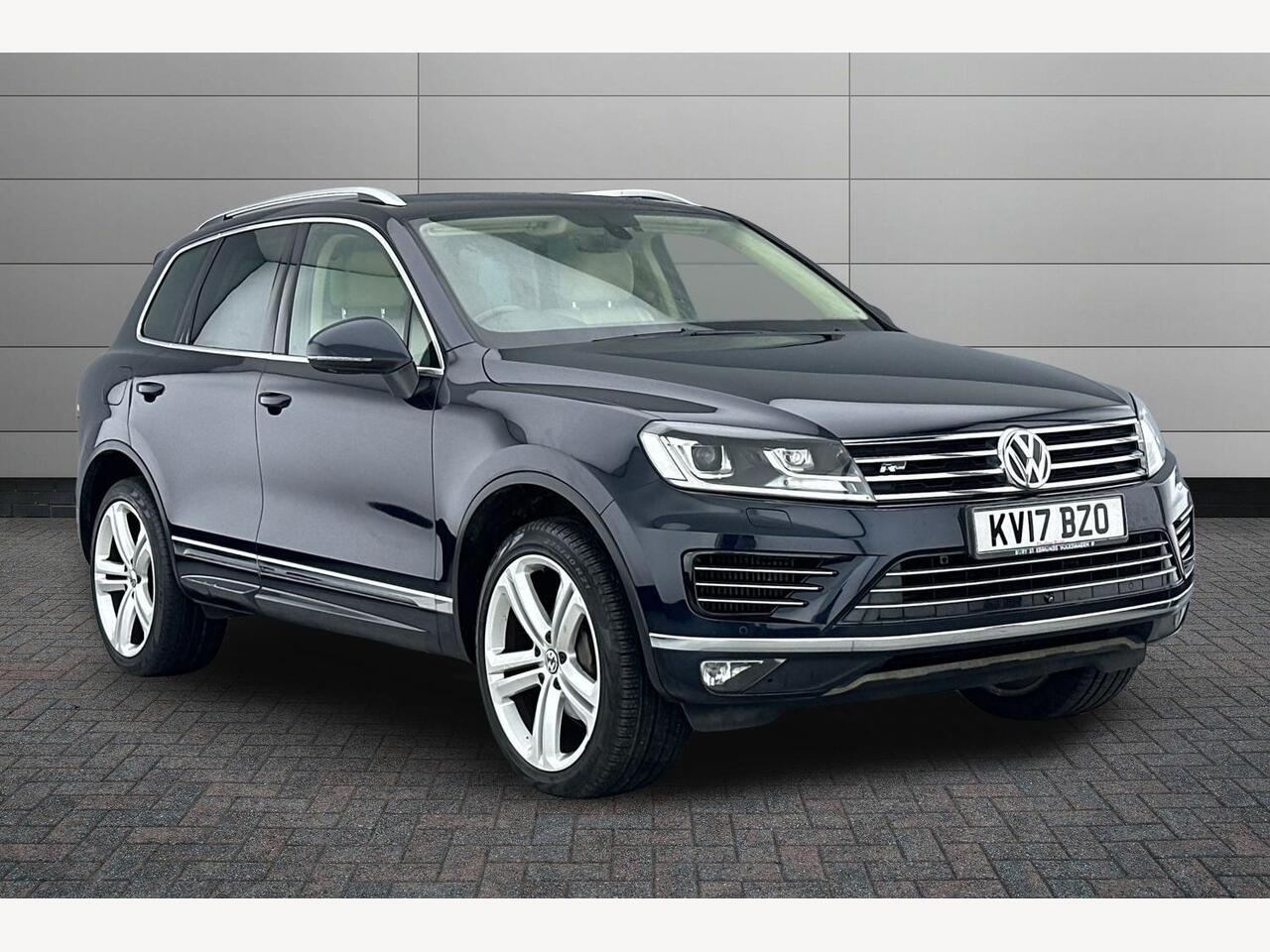 Main listing image - Volkswagen Touareg