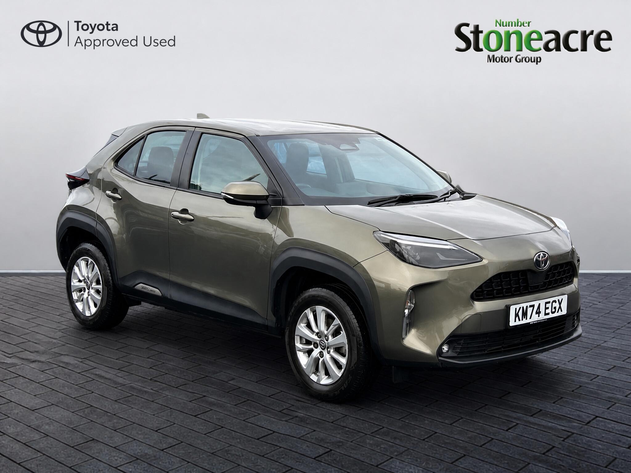 Main listing image - Toyota Yaris Cross