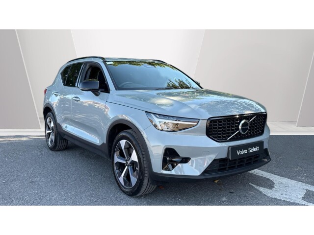 Main listing image - Volvo XC40