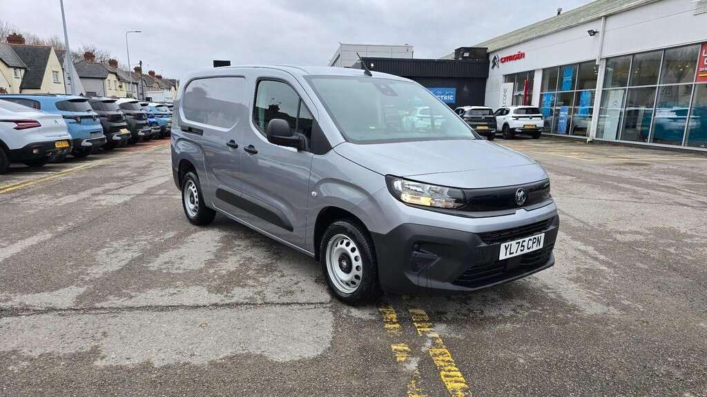 Main listing image - Vauxhall Combo Cargo