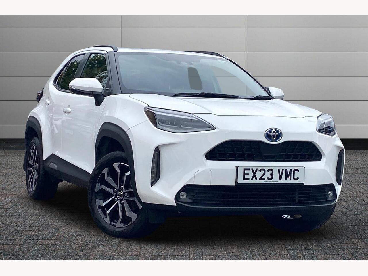 Main listing image - Toyota Yaris Cross