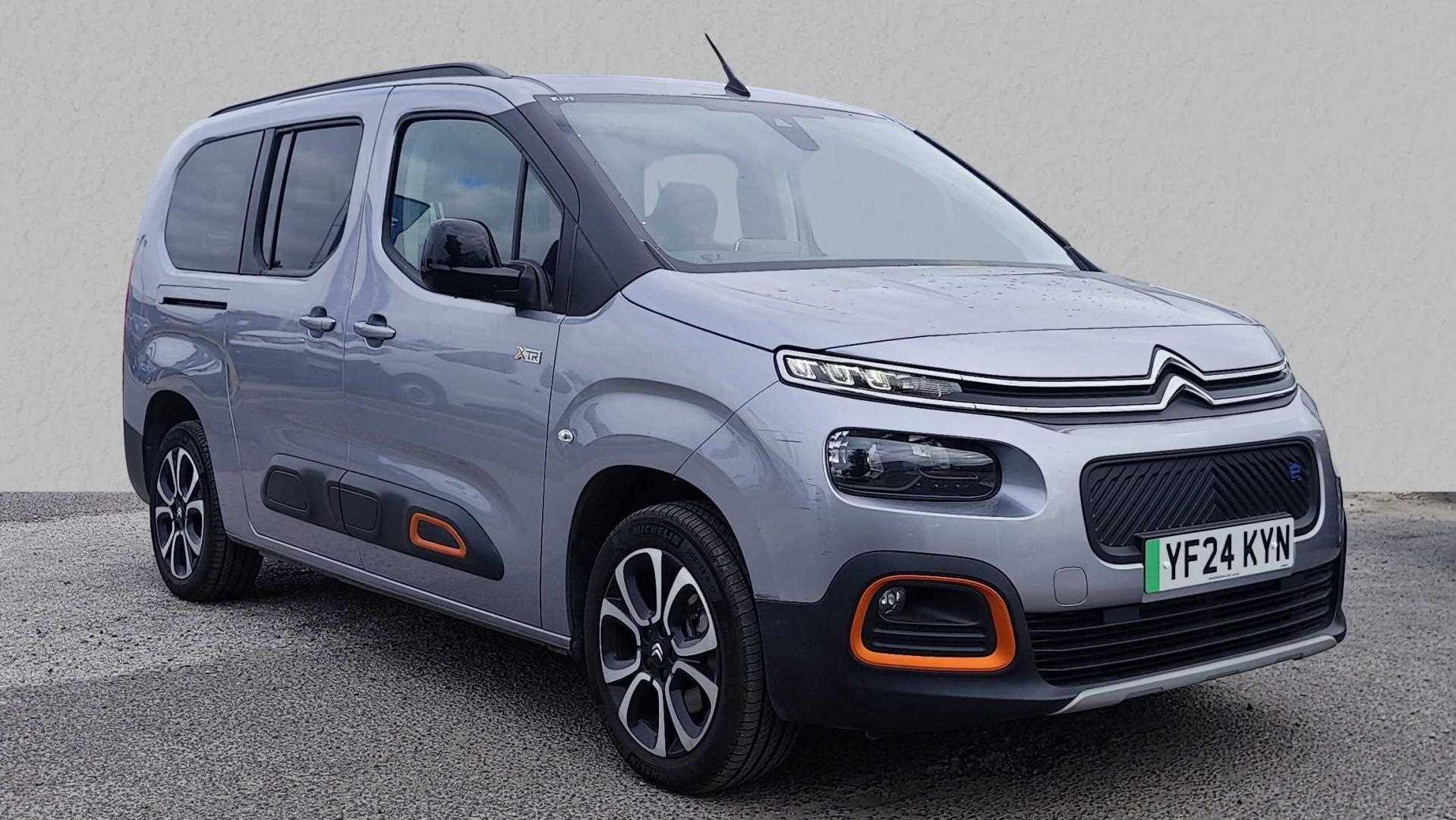 Main listing image - Citroen e-Berlingo