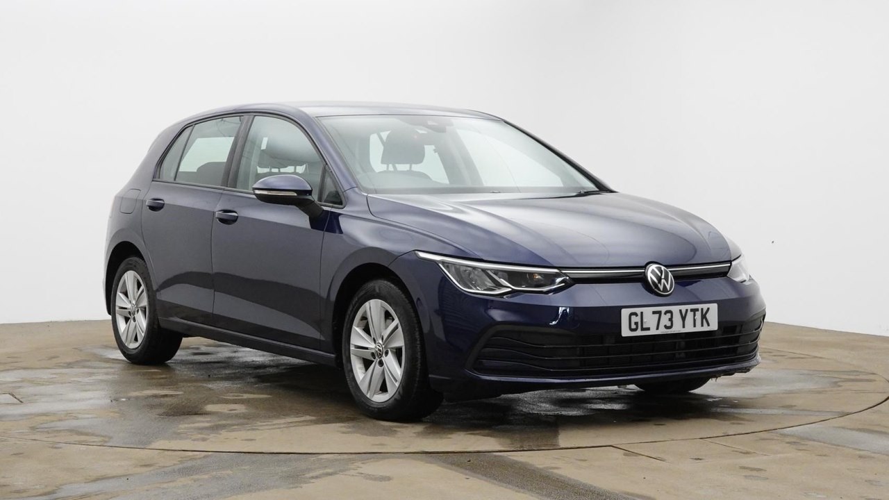 Main listing image - Volkswagen Golf