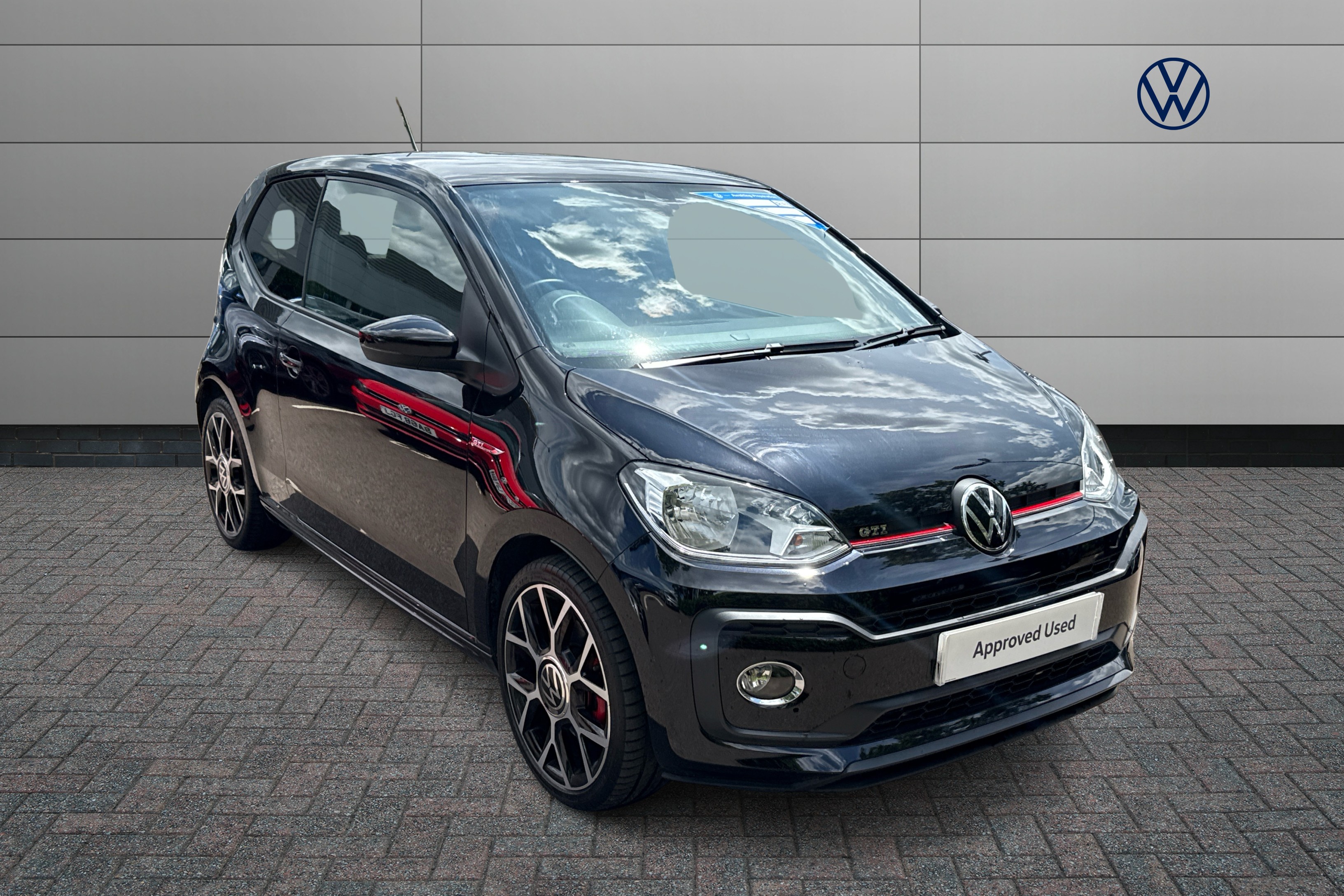 Main listing image - Volkswagen Up GTI