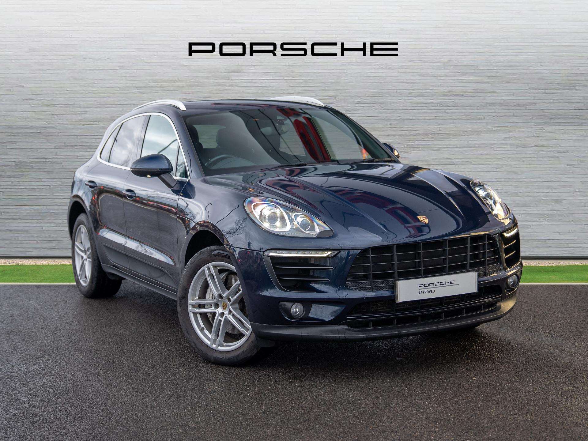 Main listing image - Porsche Macan