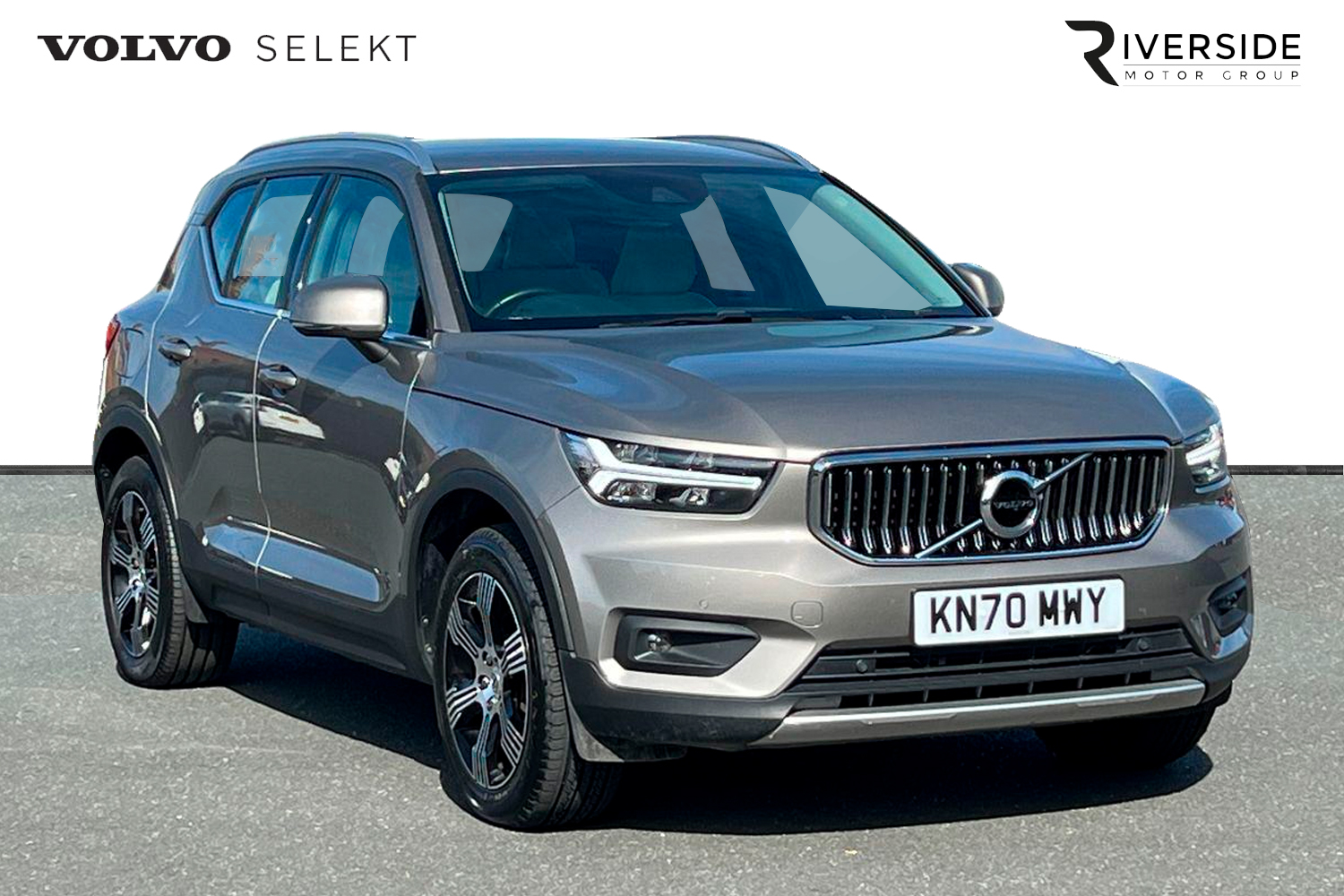 Main listing image - Volvo XC40