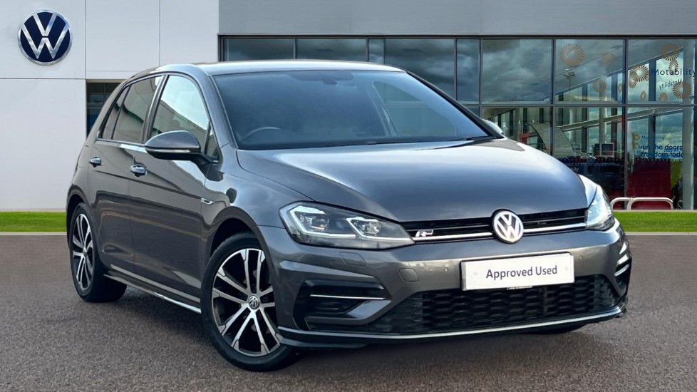 Main listing image - Volkswagen Golf