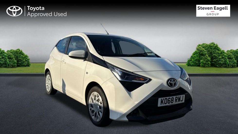 Main listing image - Toyota Aygo