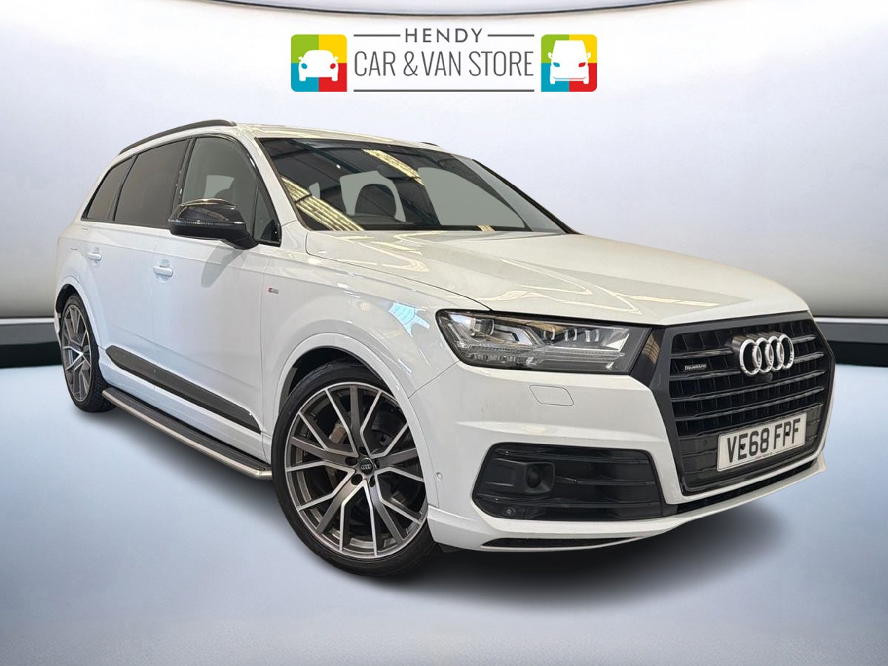 Main listing image - Audi Q7