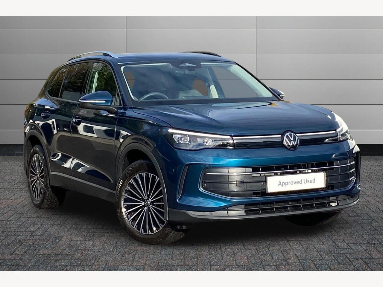 Main listing image - Volkswagen Tiguan