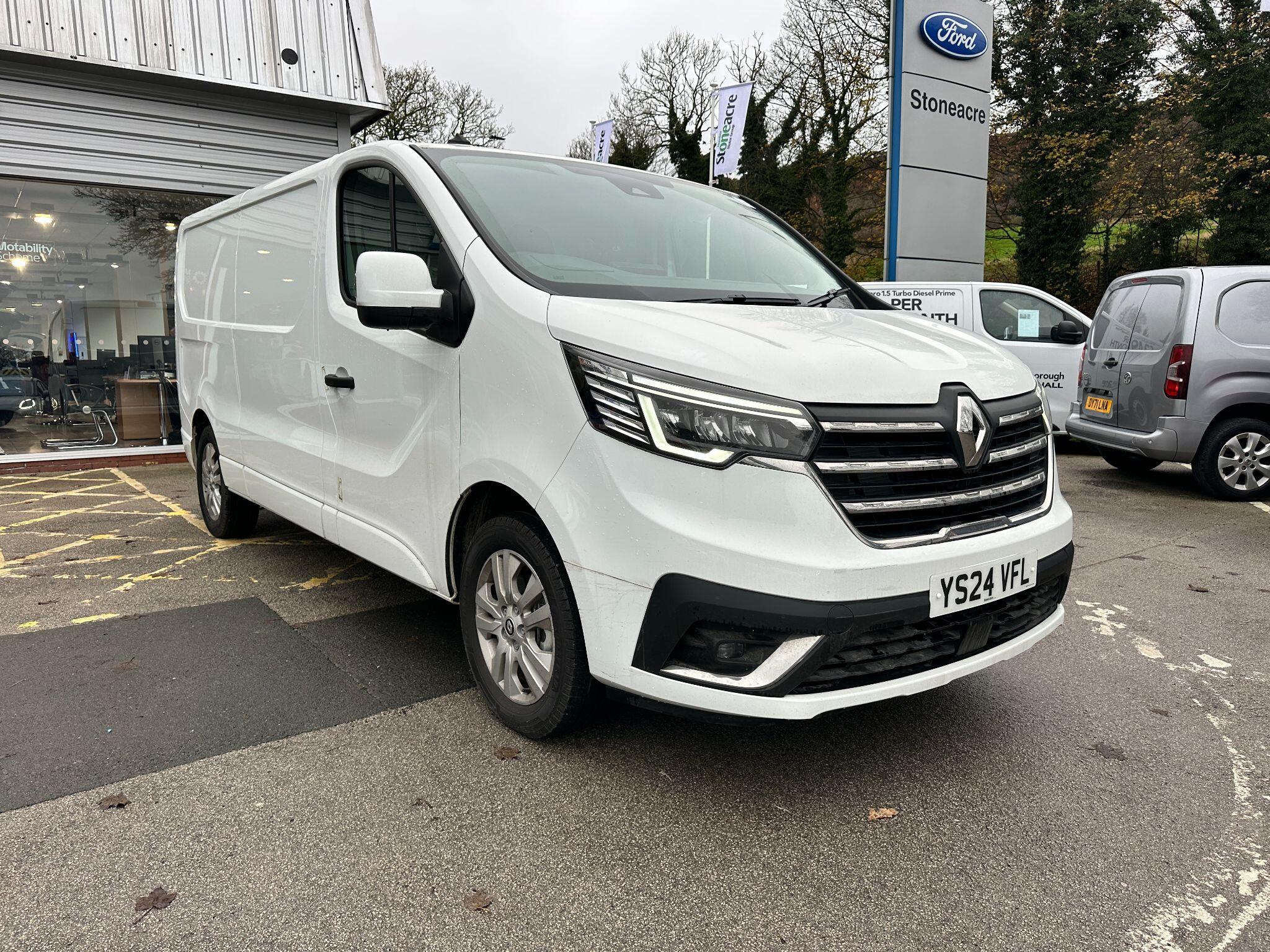 Main listing image - Renault Trafic