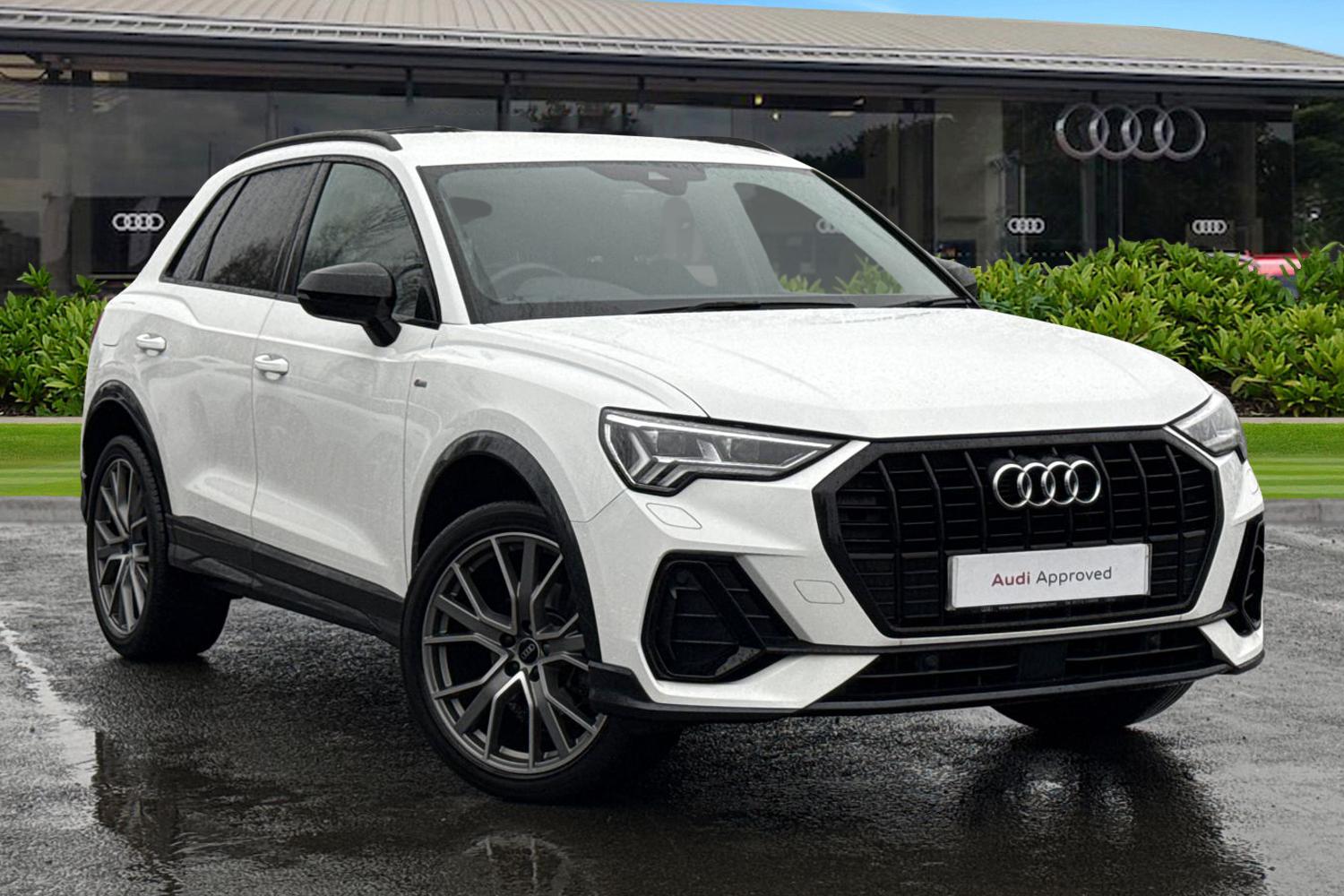 Main listing image - Audi Q3