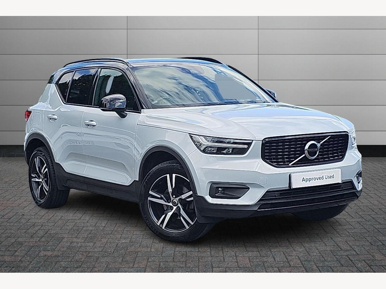 Main listing image - Volvo XC40