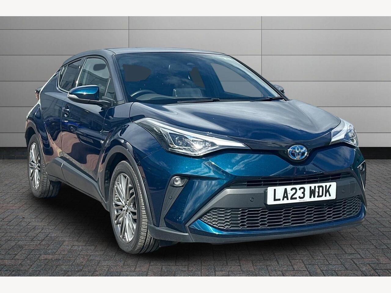 Main listing image - Toyota C-HR