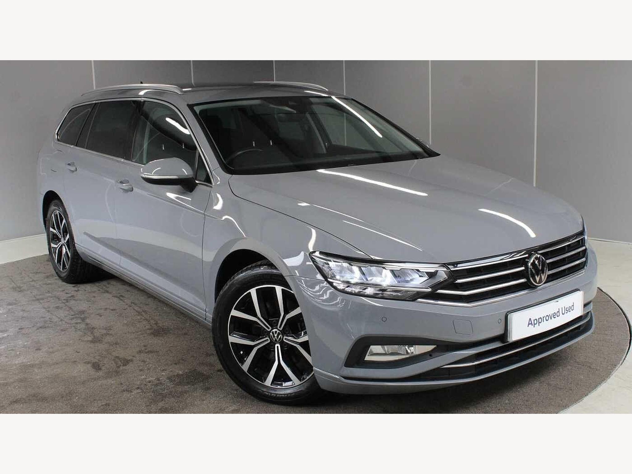 Main listing image - Volkswagen Passat Estate