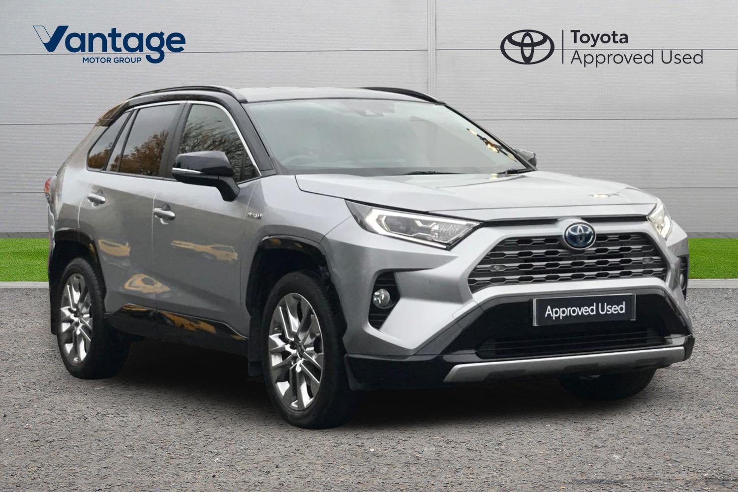 Main listing image - Toyota RAV4