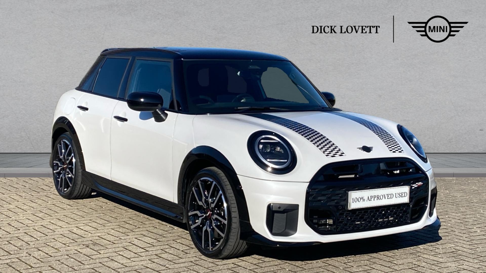 Main listing image - MINI Hatchback 5dr