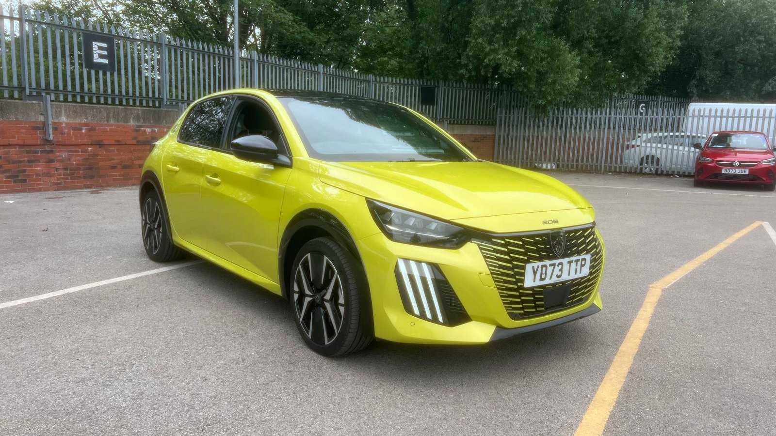 Main listing image - Peugeot e-208