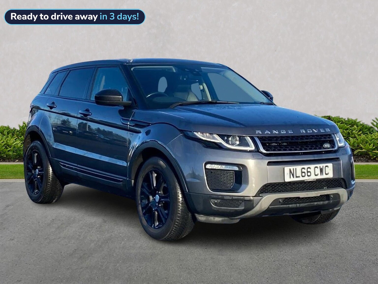 Main listing image - Land Rover Range Rover Evoque