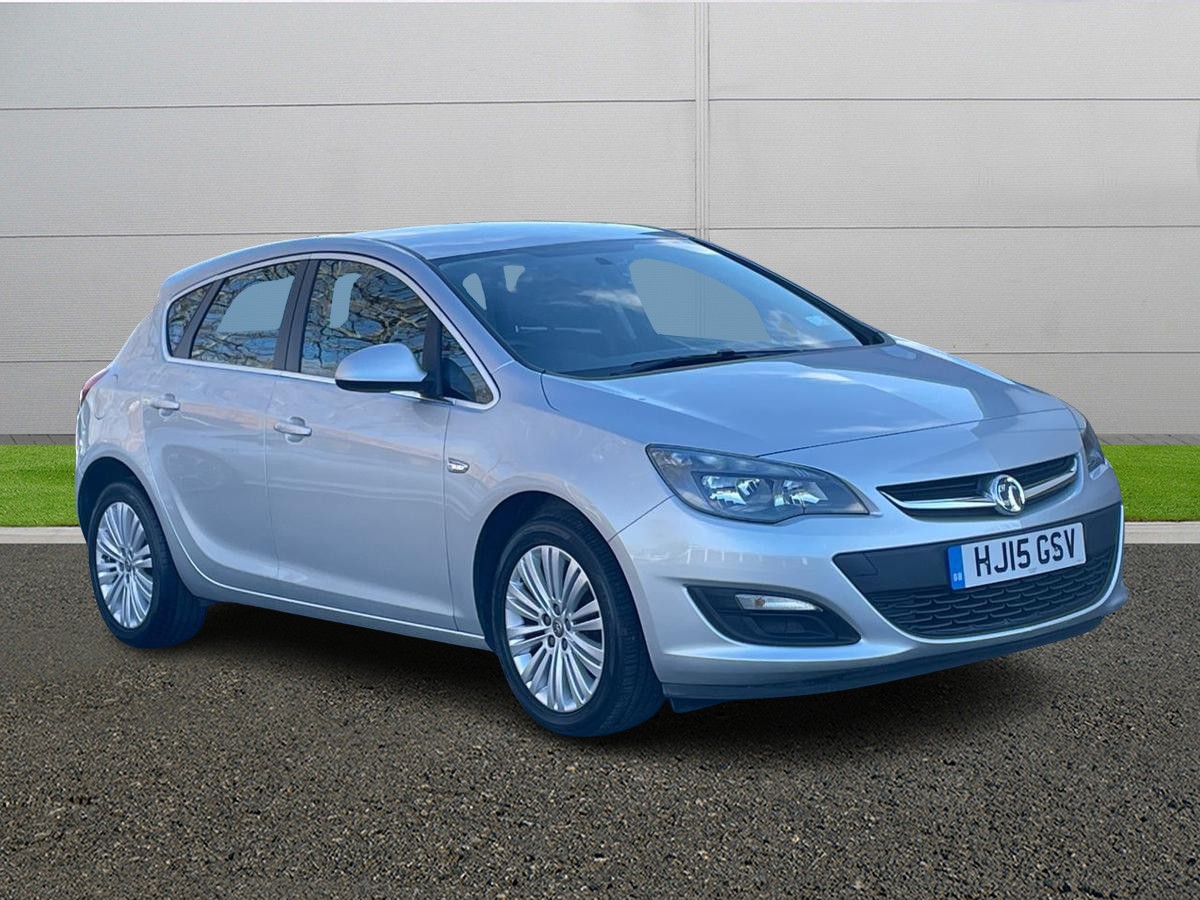 Main listing image - Vauxhall Astra