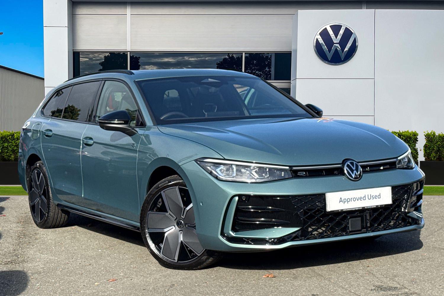 Main listing image - Volkswagen Passat