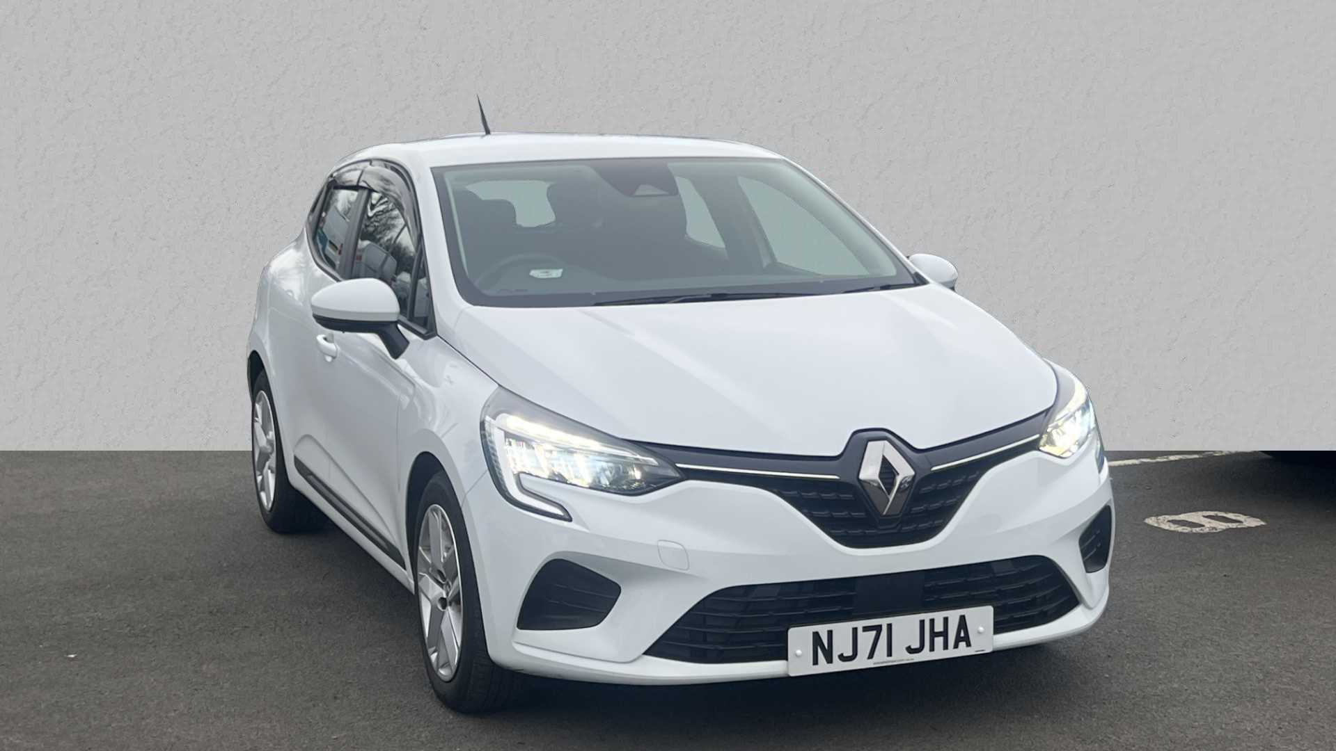 Main listing image - Renault Clio