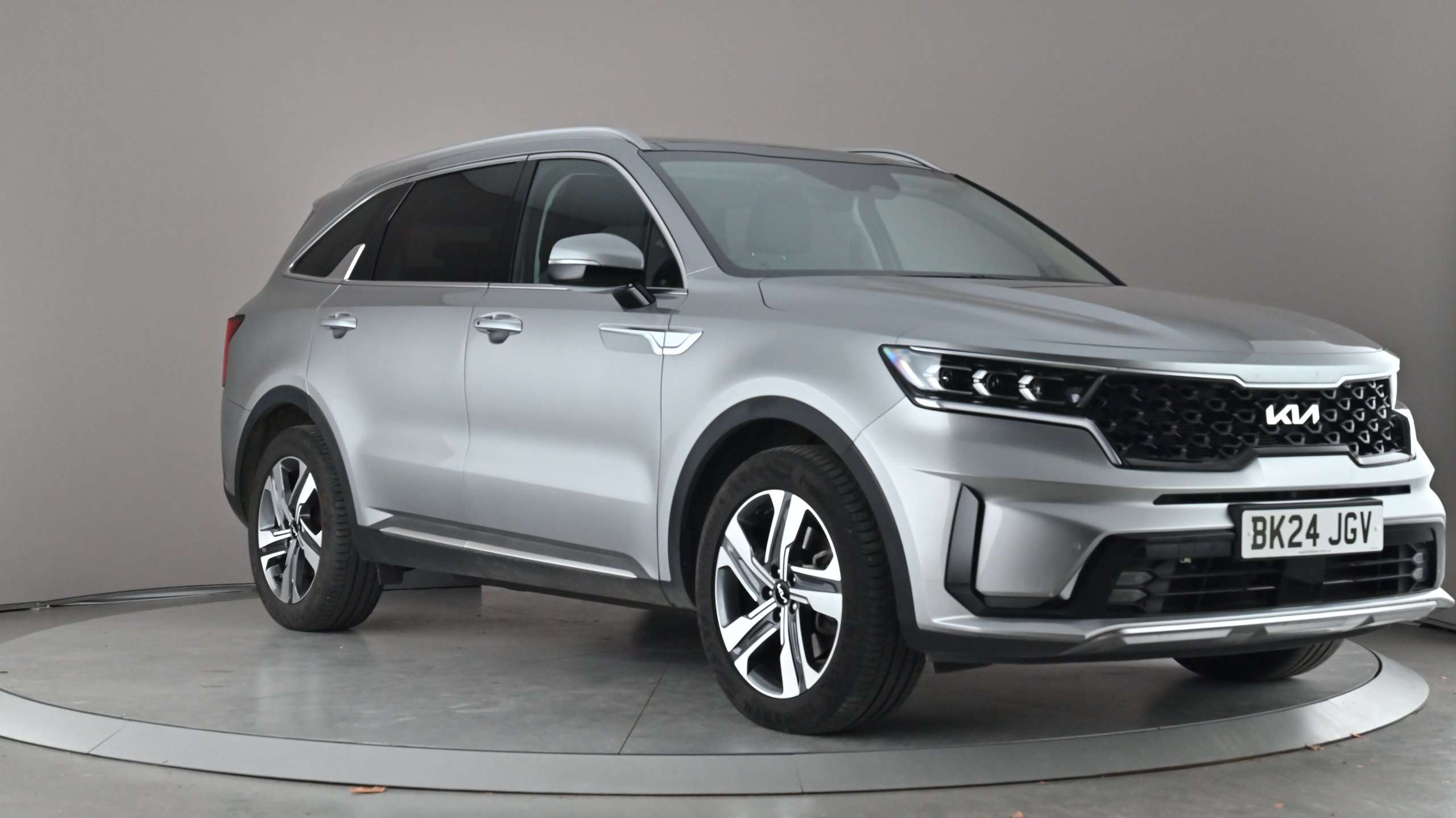 Main listing image - Kia Sorento