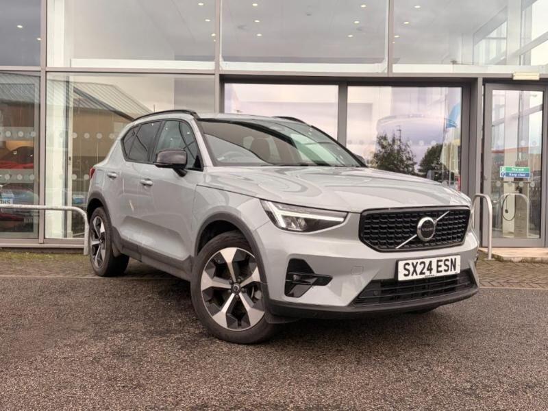 Main listing image - Volvo XC40