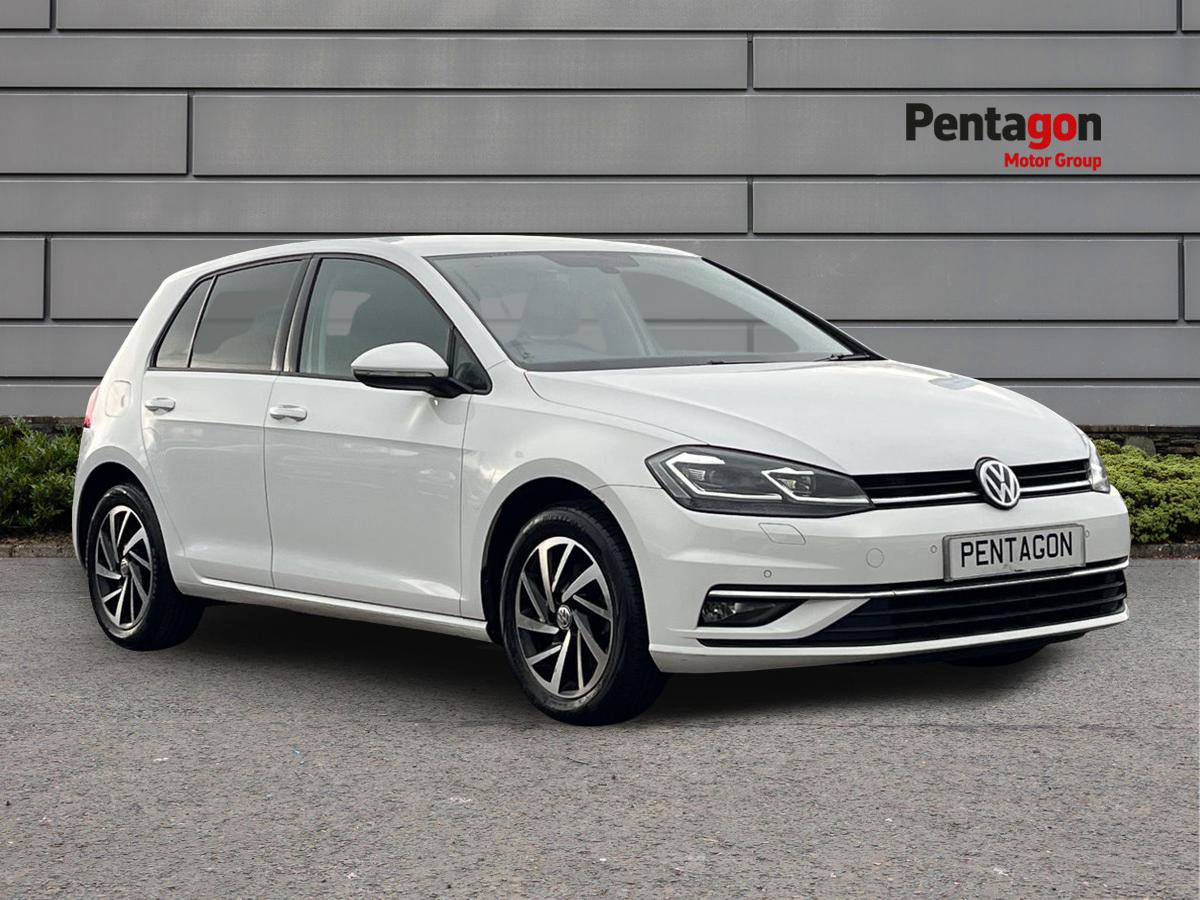 Main listing image - Volkswagen Golf