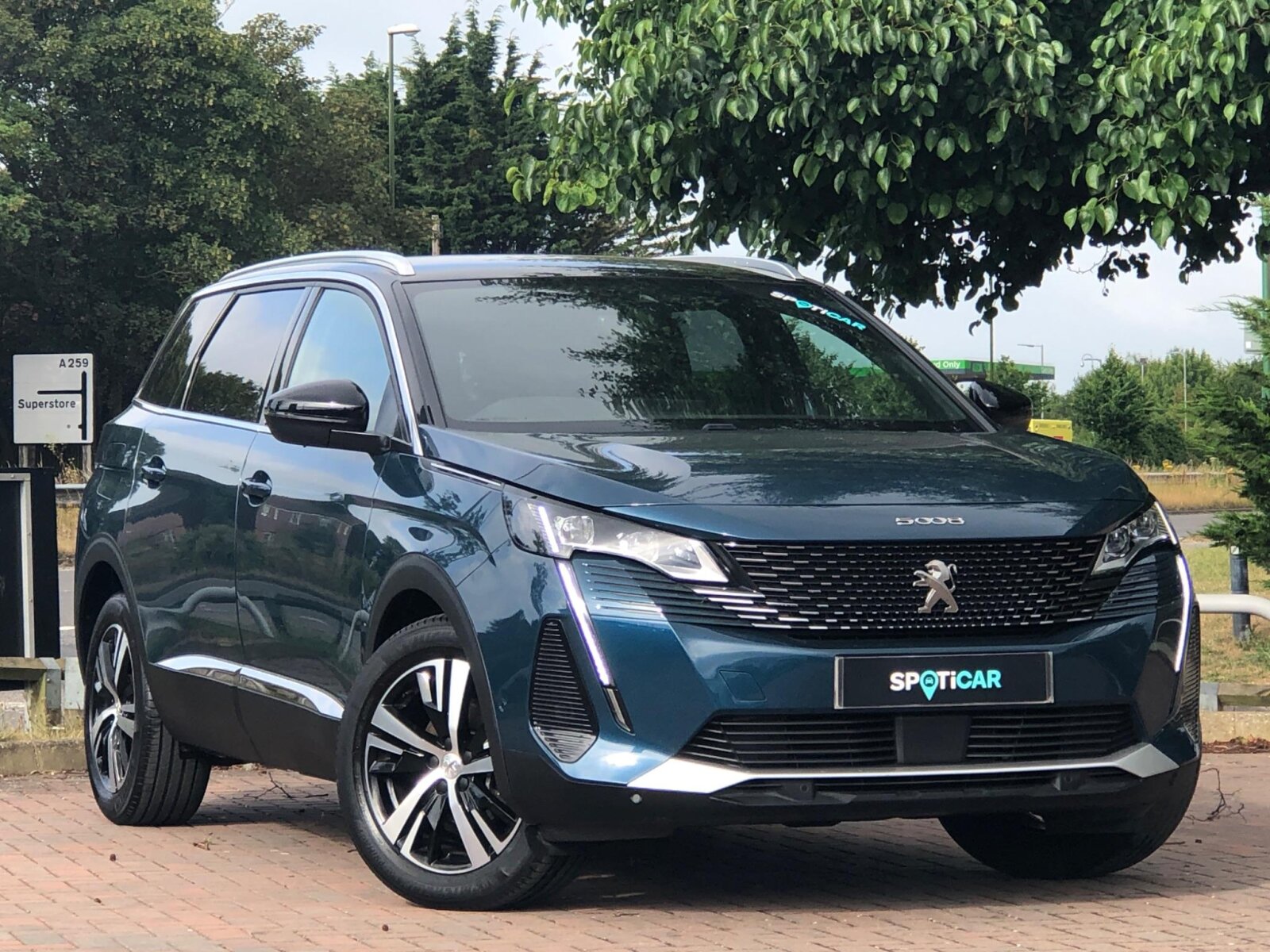 Main listing image - Peugeot 5008