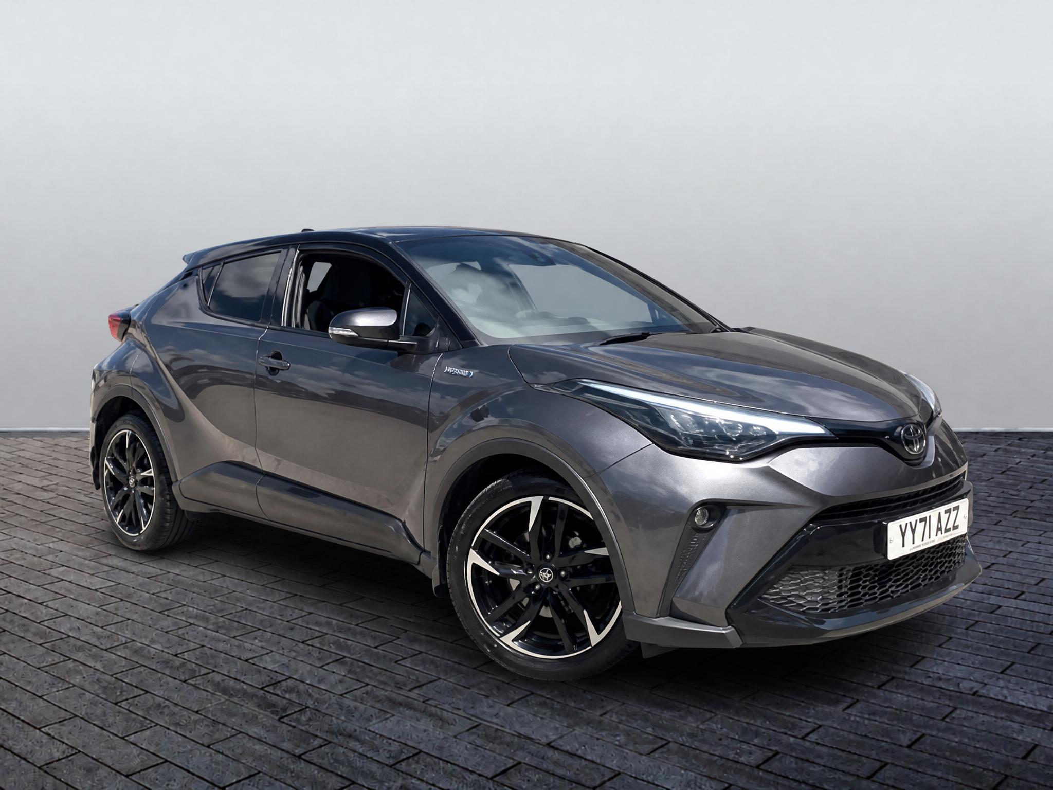 Main listing image - Toyota C-HR