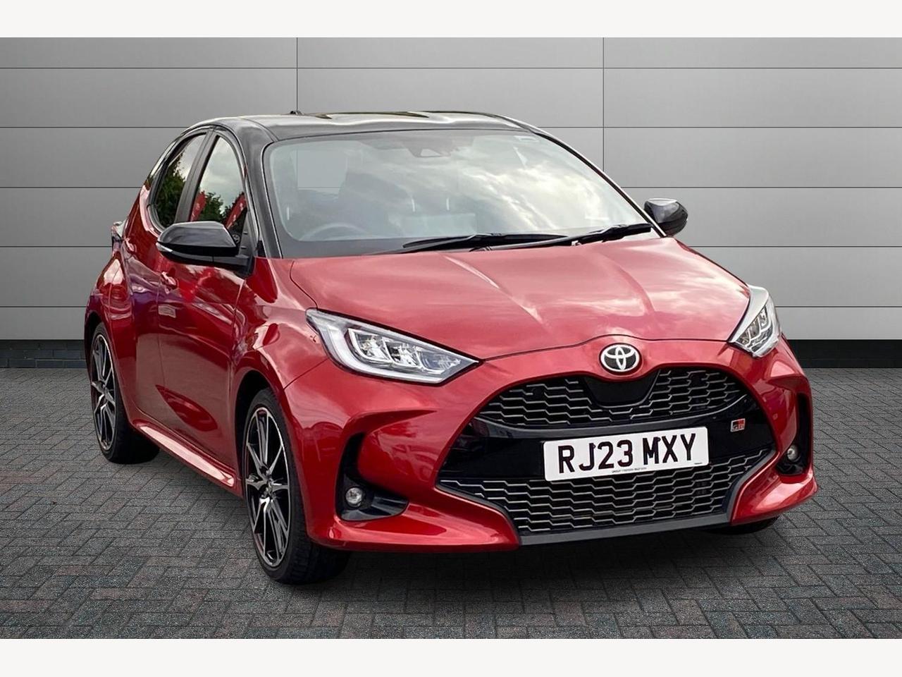 Main listing image - Toyota Yaris
