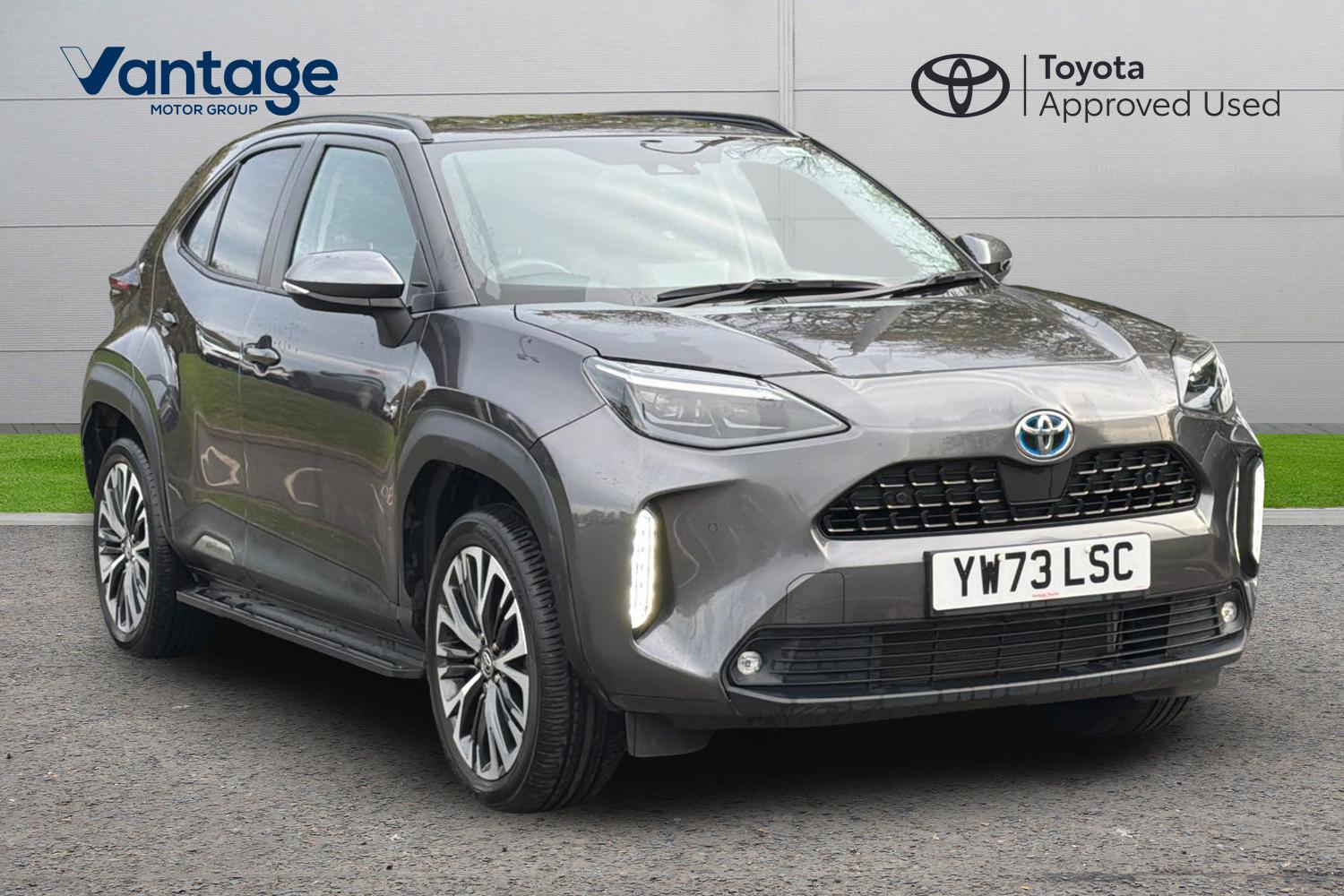 Main listing image - Toyota Yaris Cross