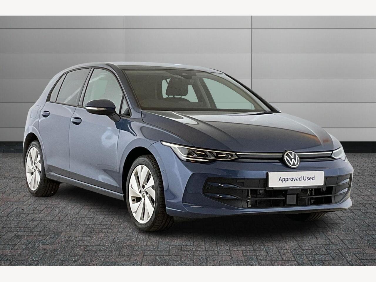 Main listing image - Volkswagen Golf