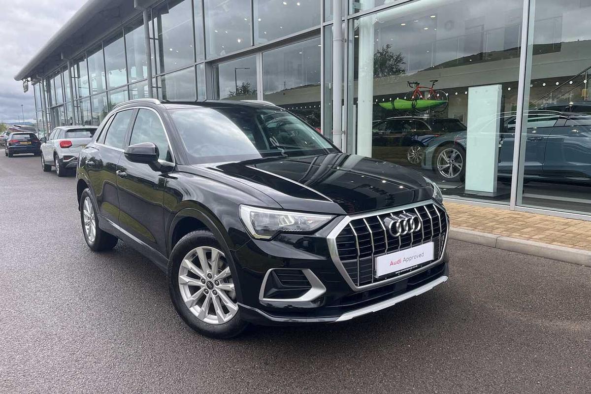 Main listing image - Audi Q3