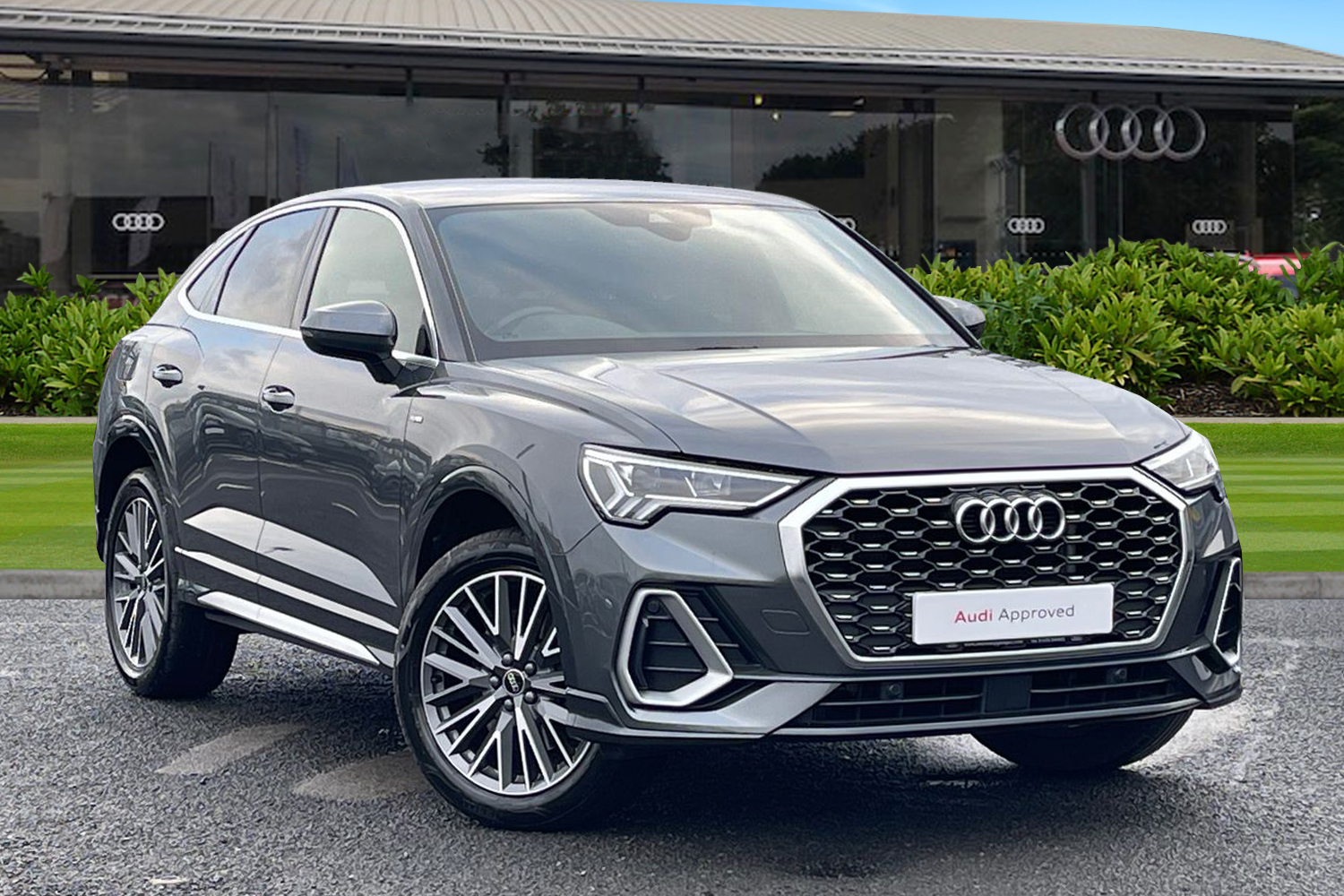 Main listing image - Audi Q3