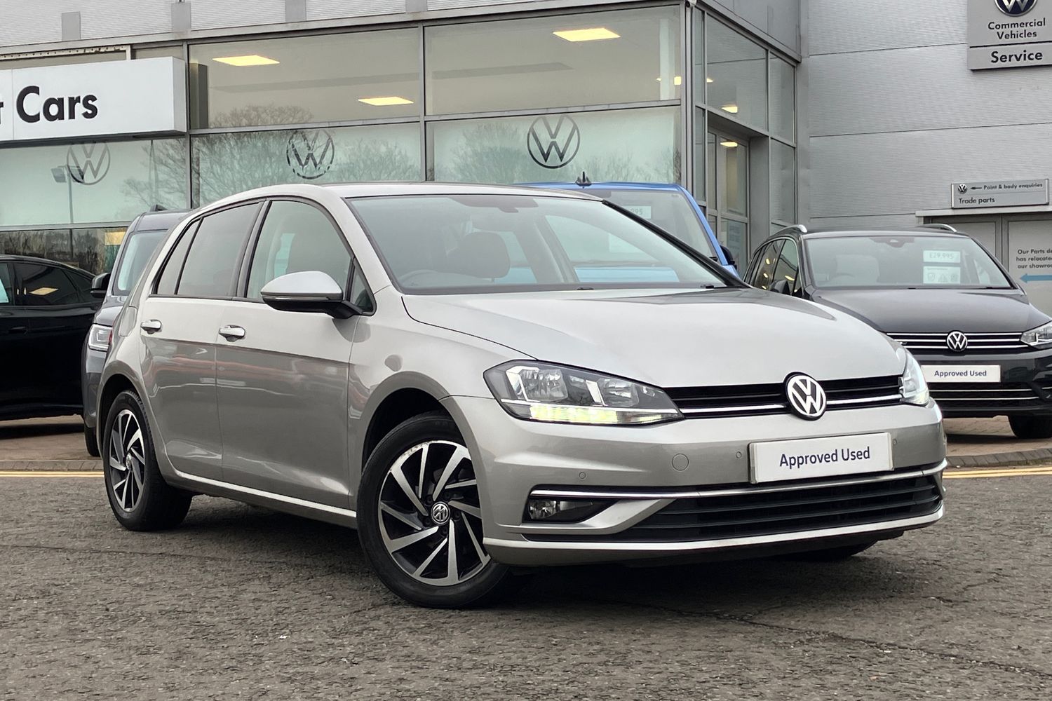 Main listing image - Volkswagen Golf