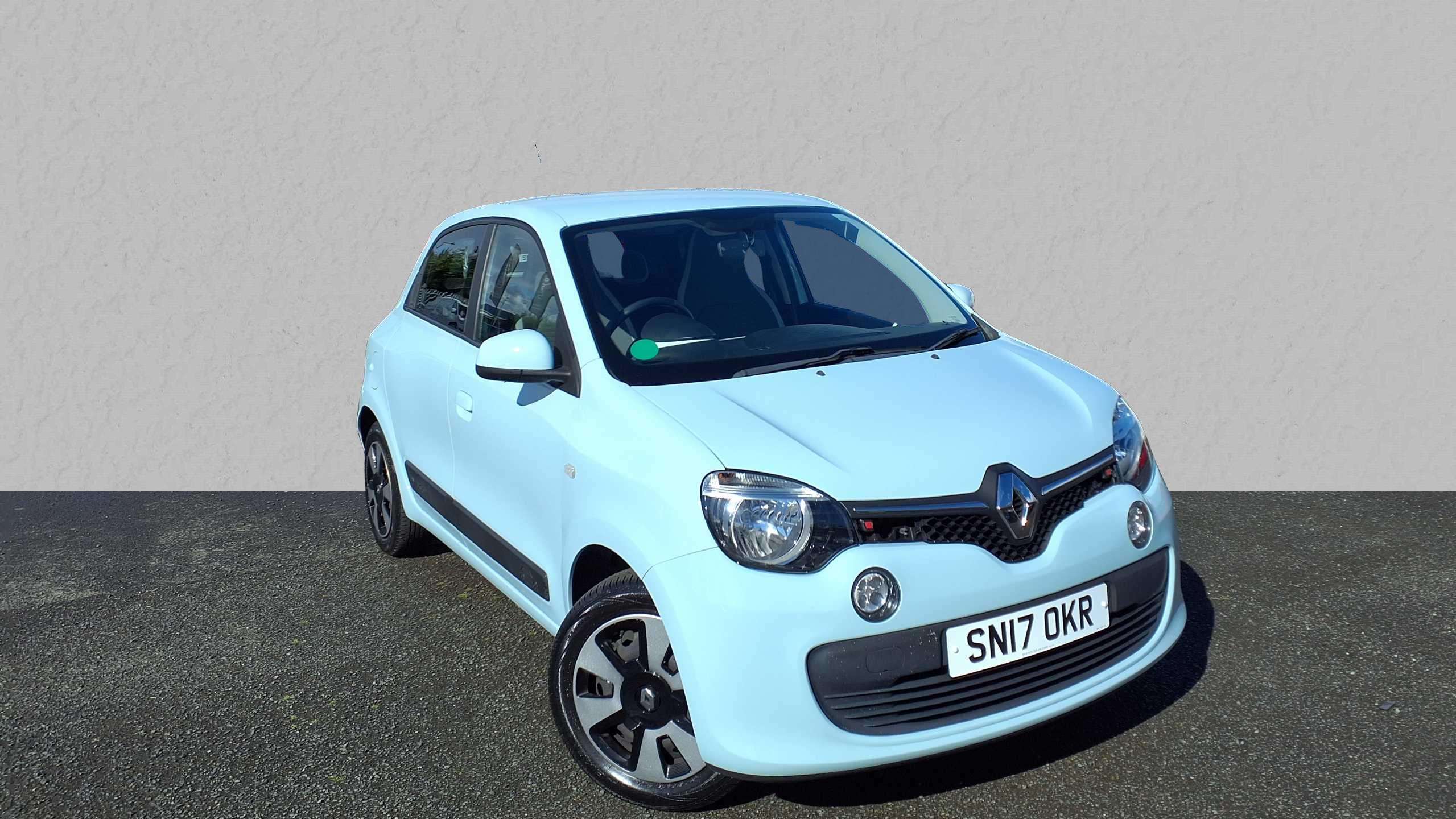 Main listing image - Renault Twingo