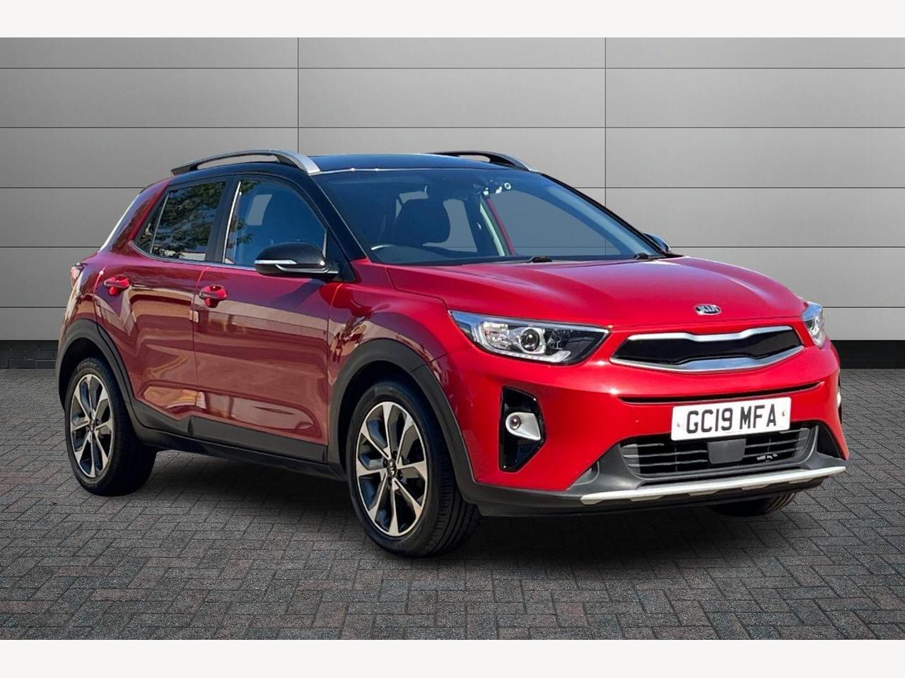 Main listing image - Kia Stonic