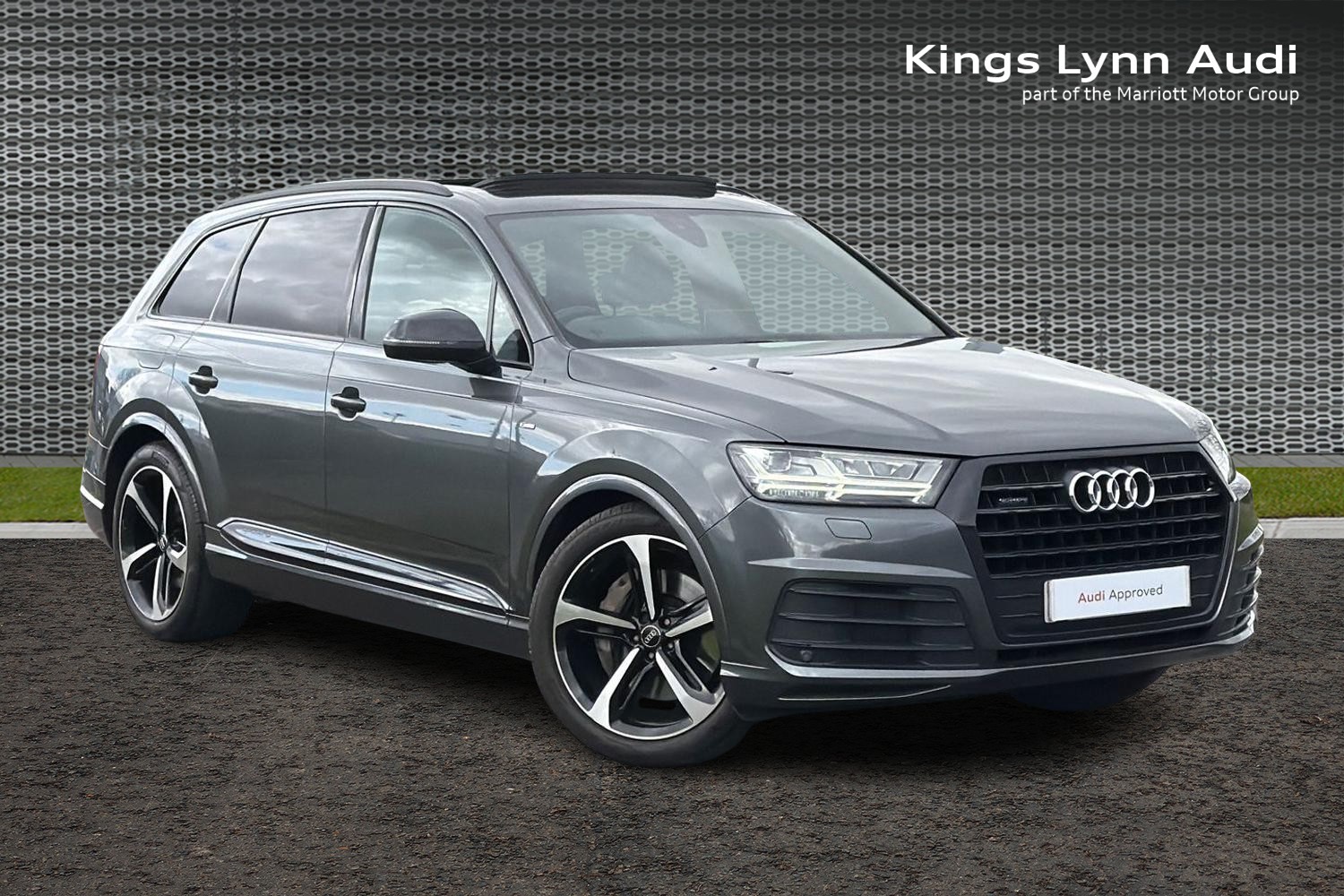 Main listing image - Audi Q7