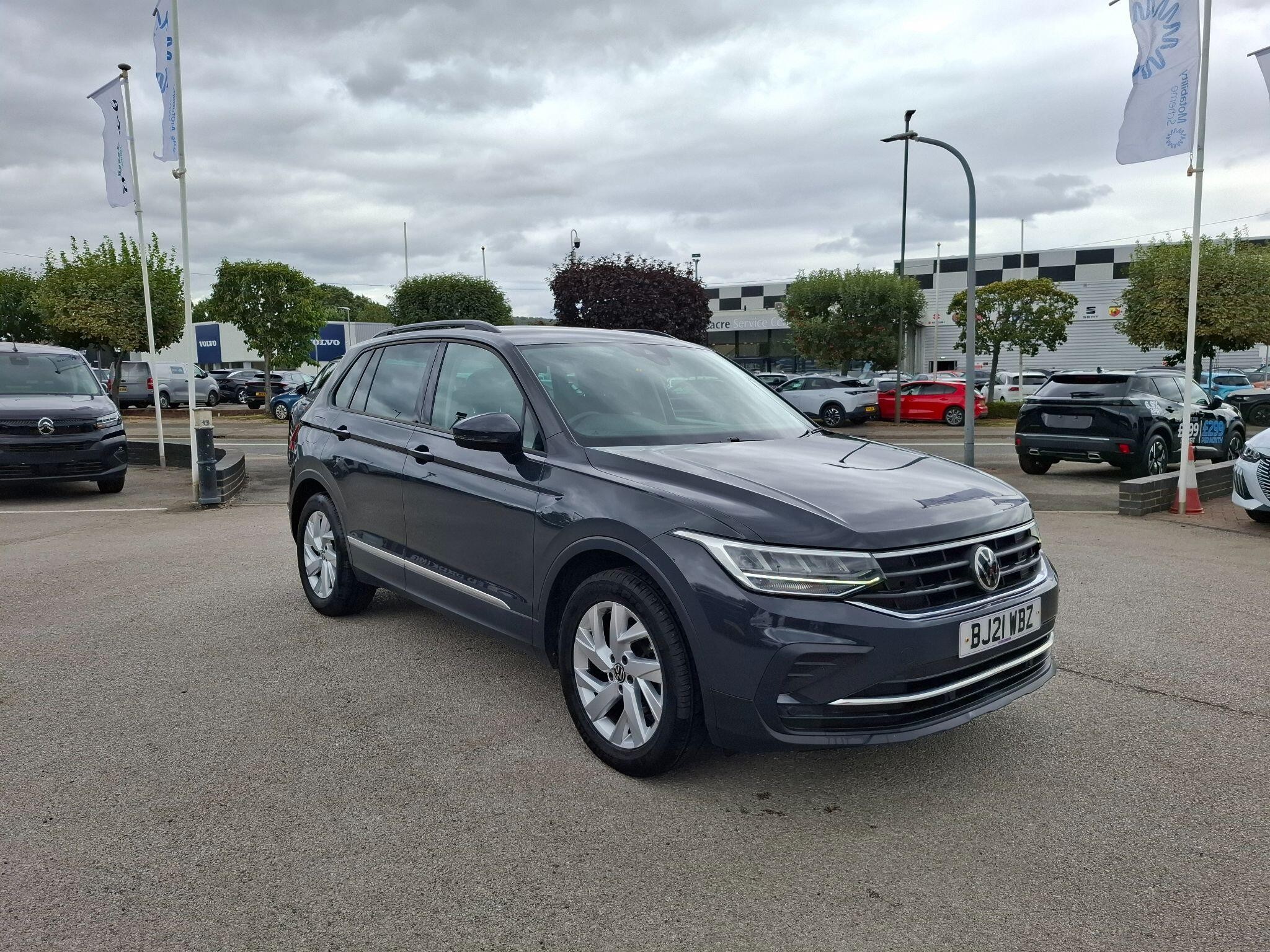 Main listing image - Volkswagen Tiguan