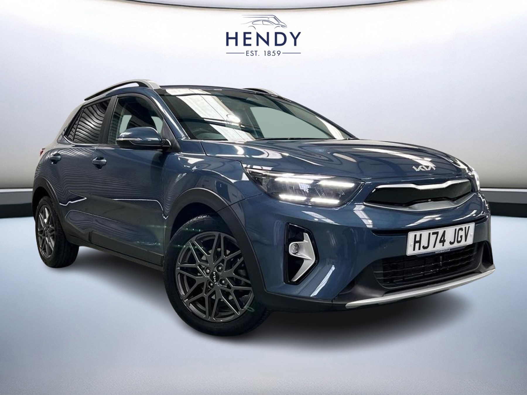 Main listing image - Kia Stonic
