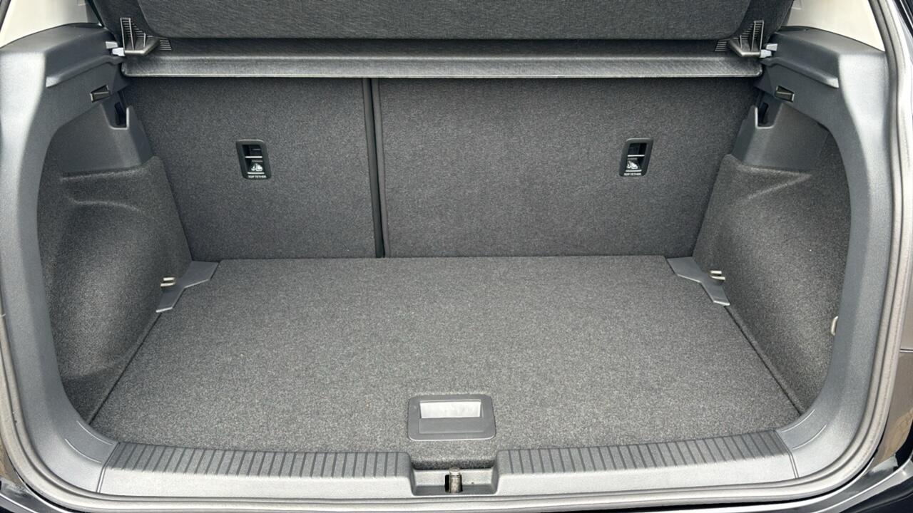 Main listing image - Volkswagen T-Cross