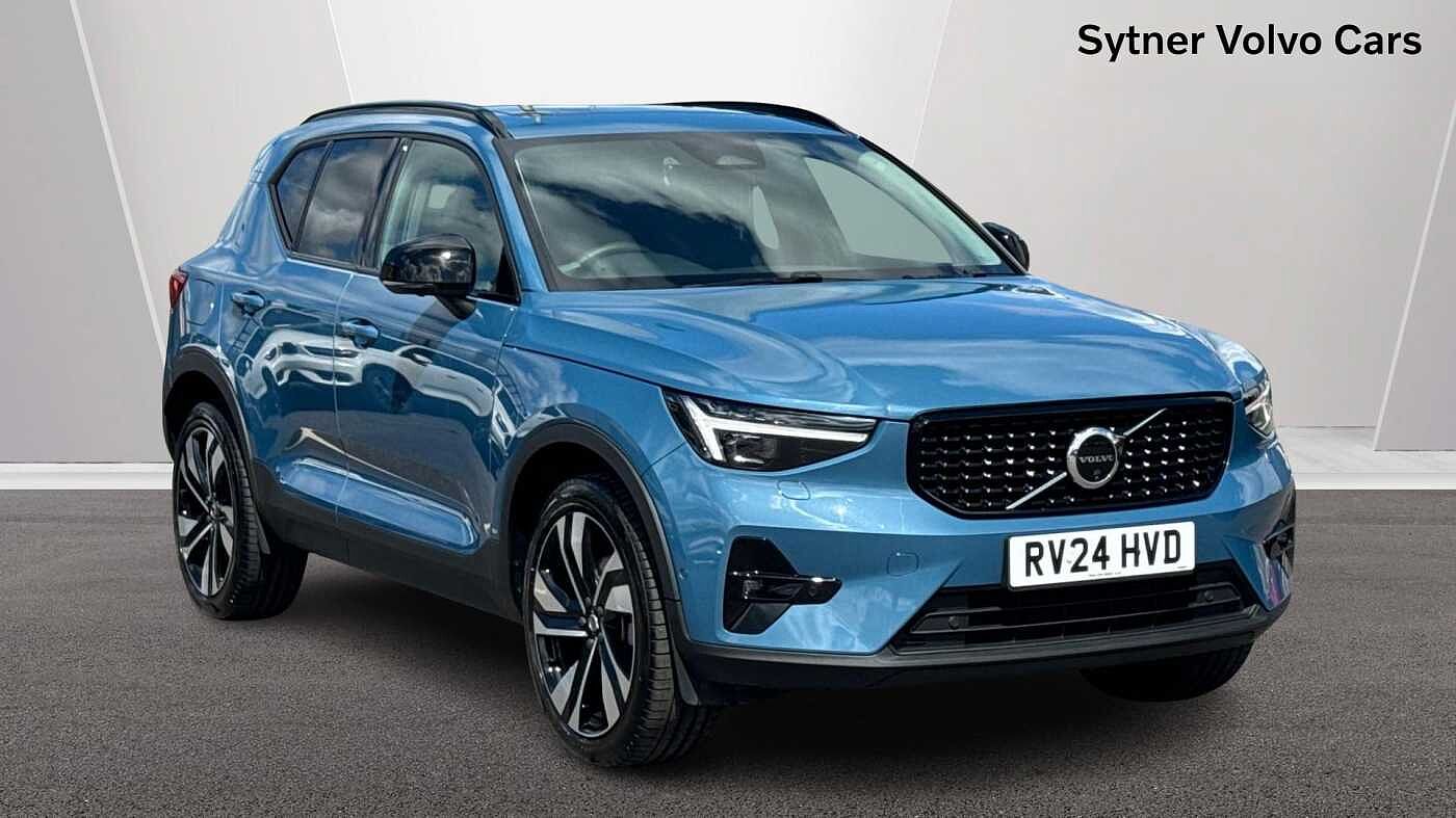 Main listing image - Volvo XC40