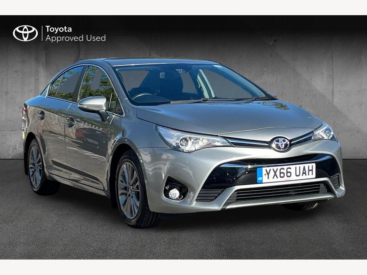 Main listing image - Toyota Avensis
