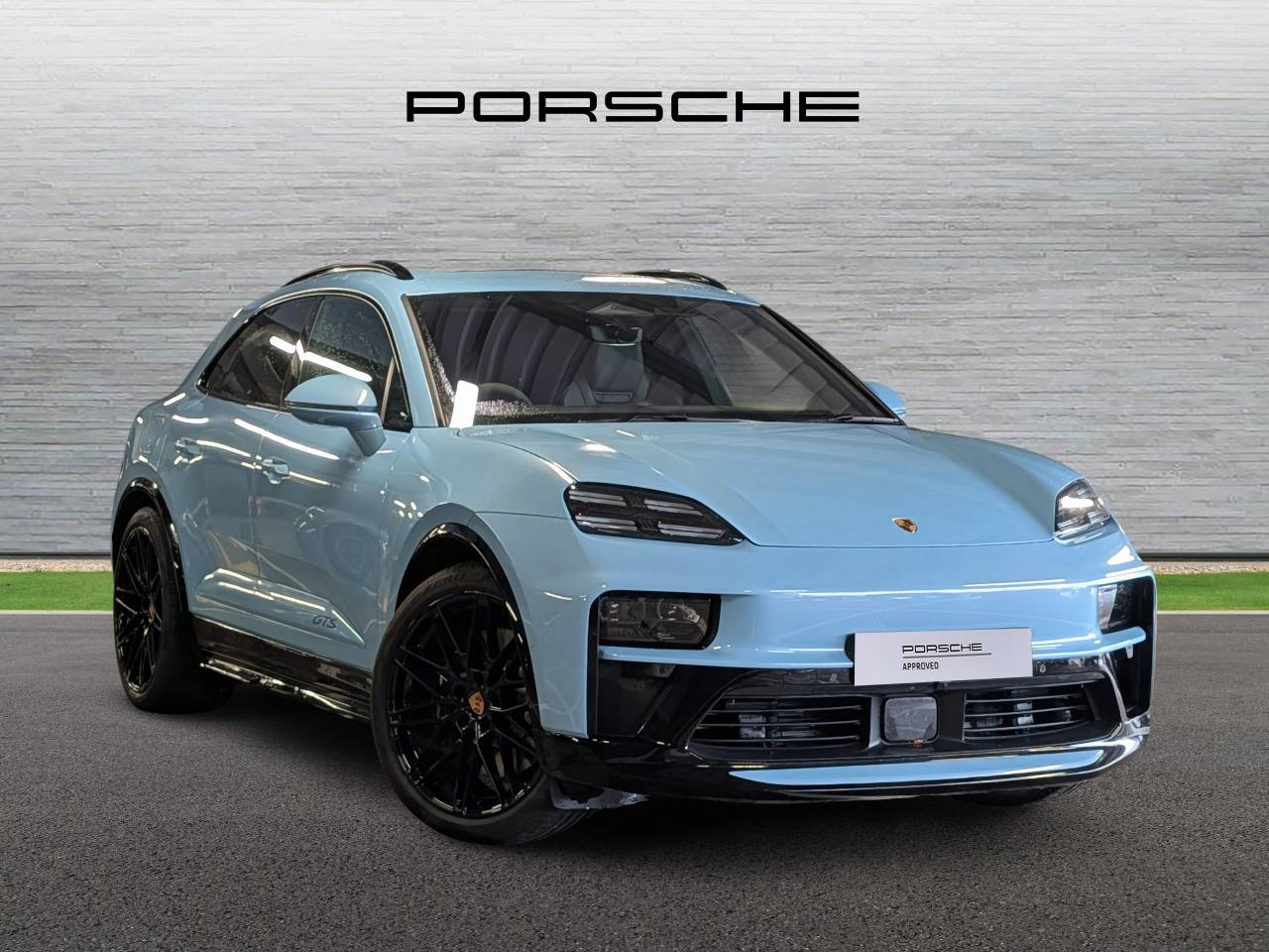 Main listing image - Porsche Macan