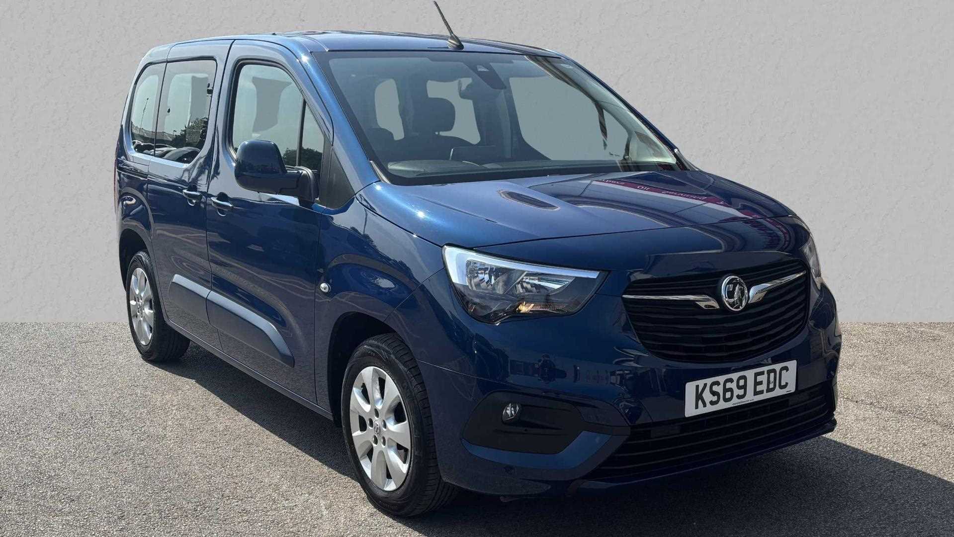 Main listing image - Vauxhall Combo Life