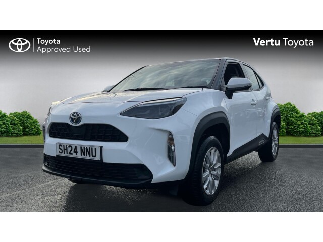 Main listing image - Toyota Yaris Cross